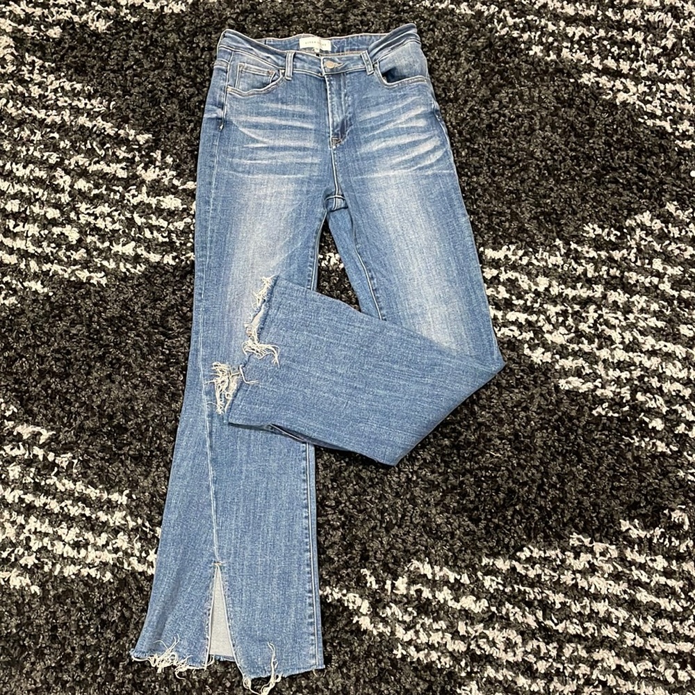Risen Jeans